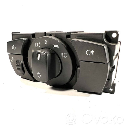 Headlight switch