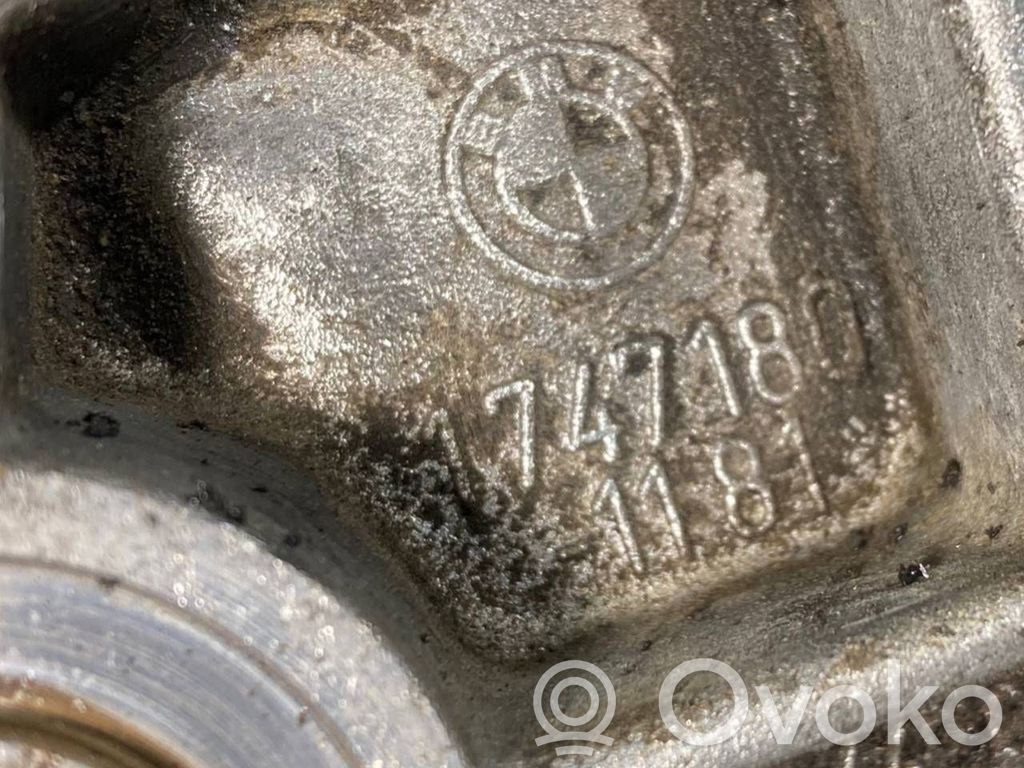 Dzinēja nostiprināšanas stiprinājums-kronšteins