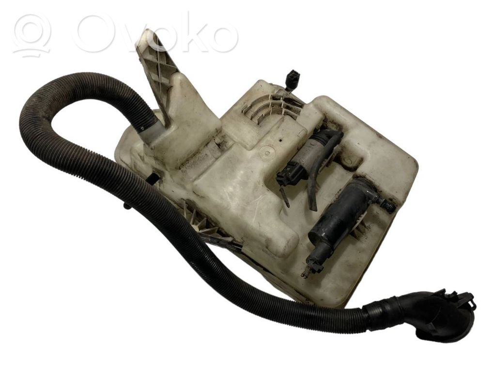 Window fluid tank