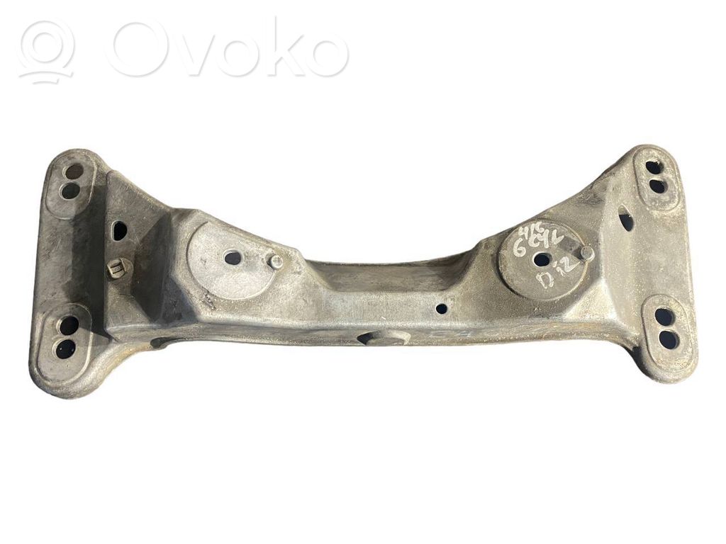 Pārnesumkārbas stiprinājuma kronšteins