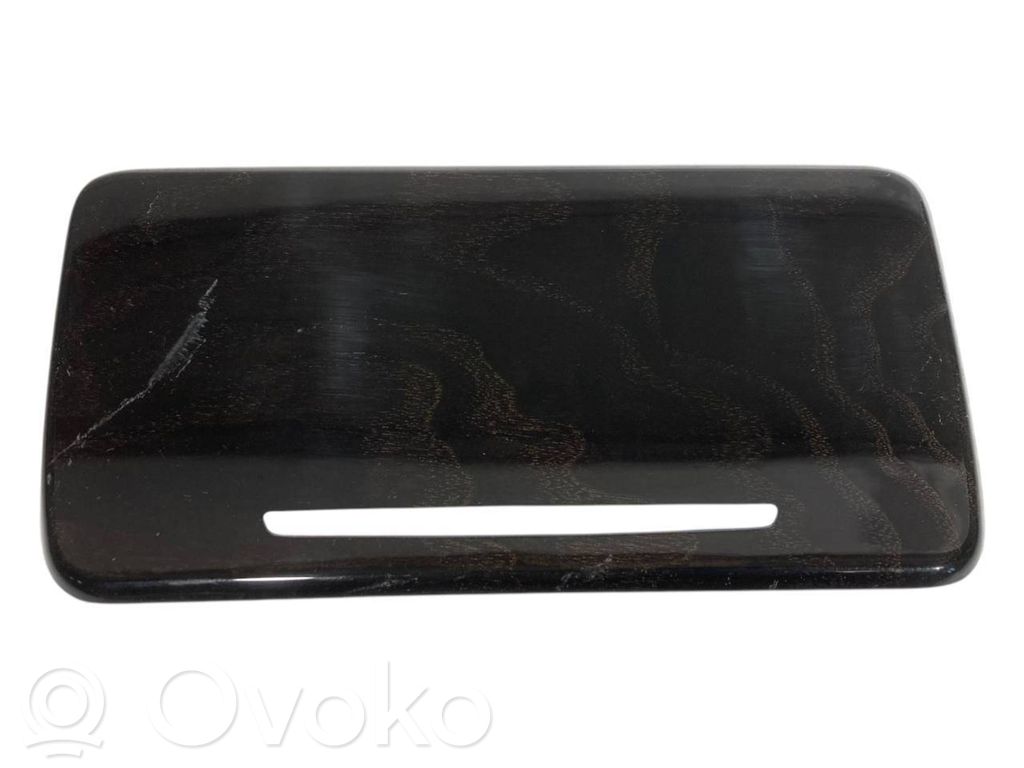 Cita veida salona detaļa