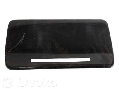 Cita veida salona detaļa