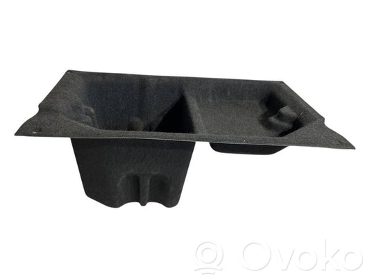 Trunk storage compartment