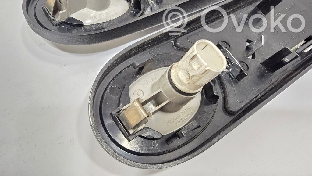 Spārna pagrieziena lukturis