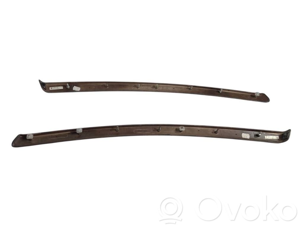 Salona dekoratīvās apdares komplekts