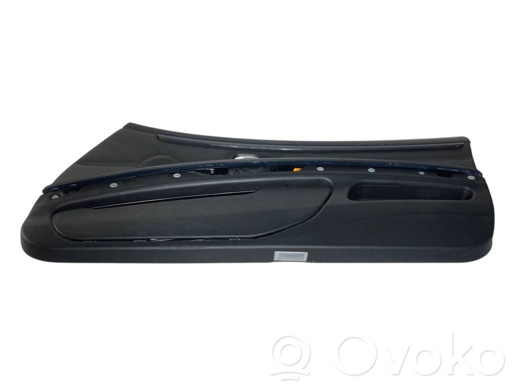 Priekšējo durvju apdare