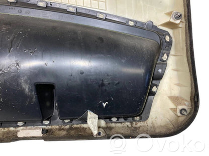 Priekšējo durvju apdare