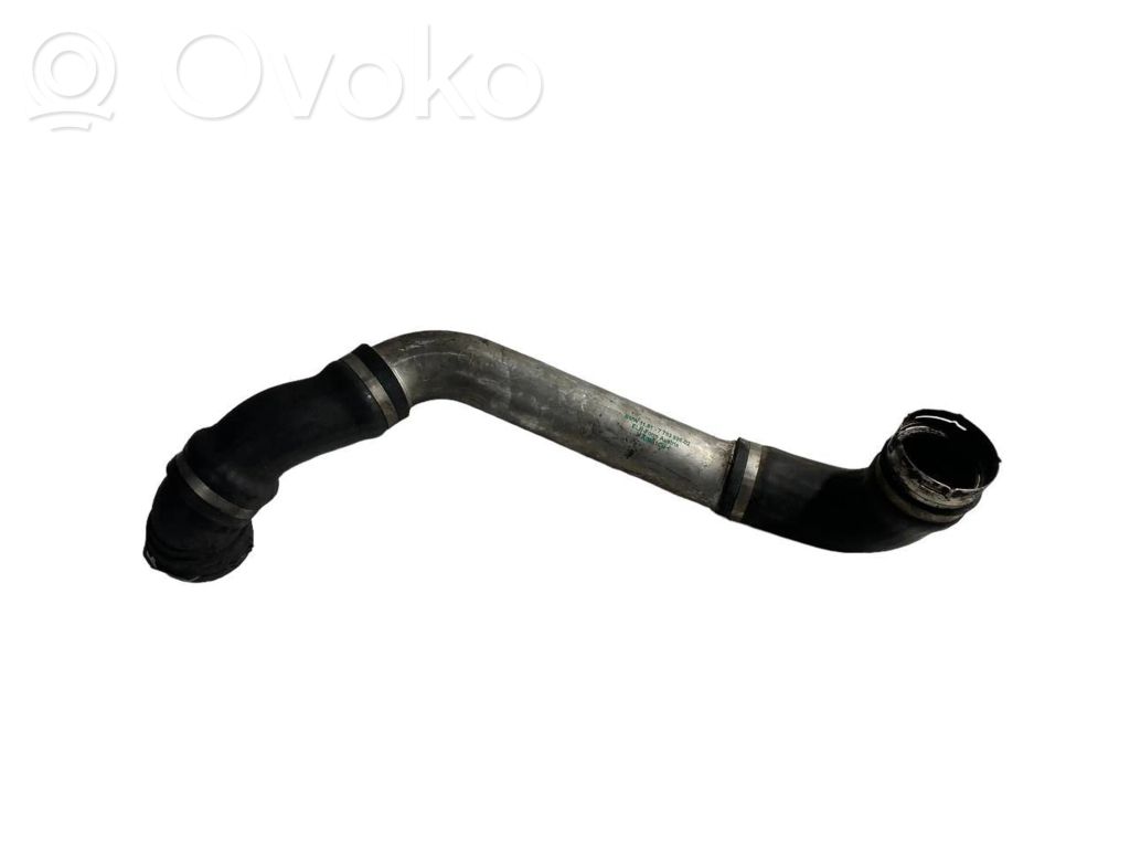 Шланг(и)/труба(ы) интеркулера