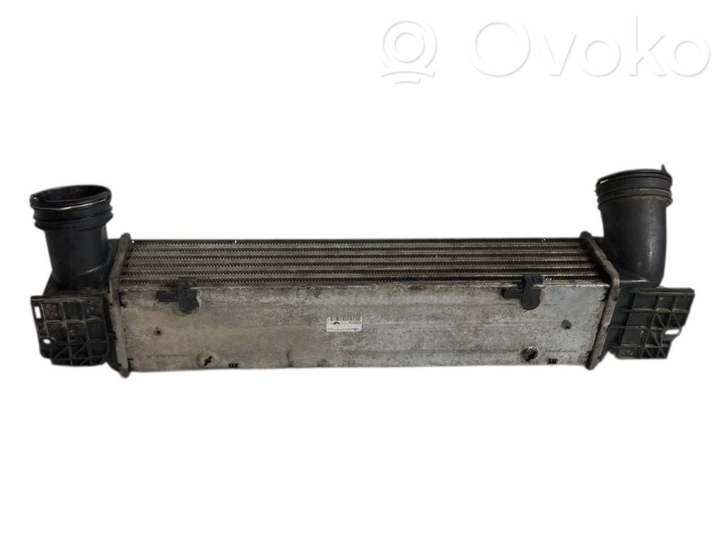 Starpdzesētāja radiators