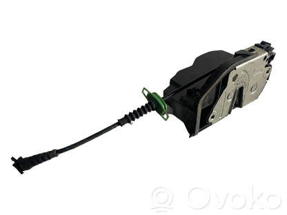 Aizmugurē slēdzene