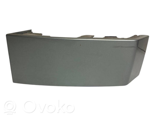 Aizmugurējā luktura dekoratīvā apdare