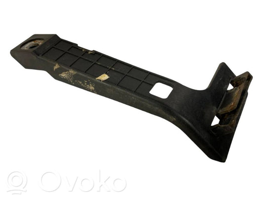 Akseleratora pedāļa turētājs