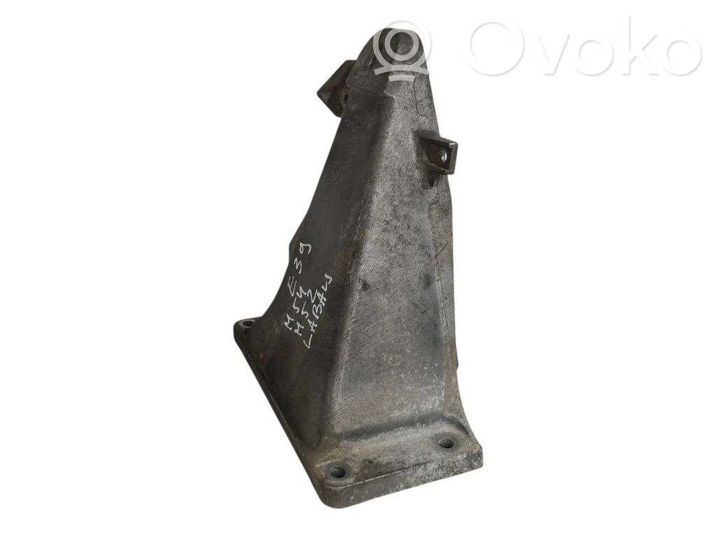 Dzinēja nostiprināšanas stiprinājums-kronšteins