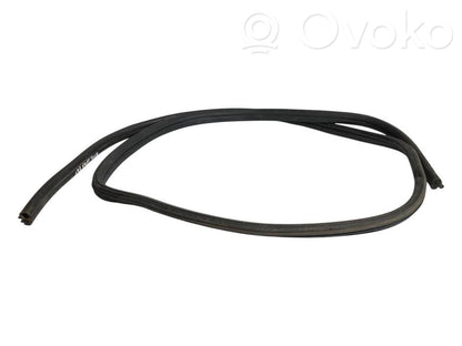 Задняя декоративная резинка (в кузове)