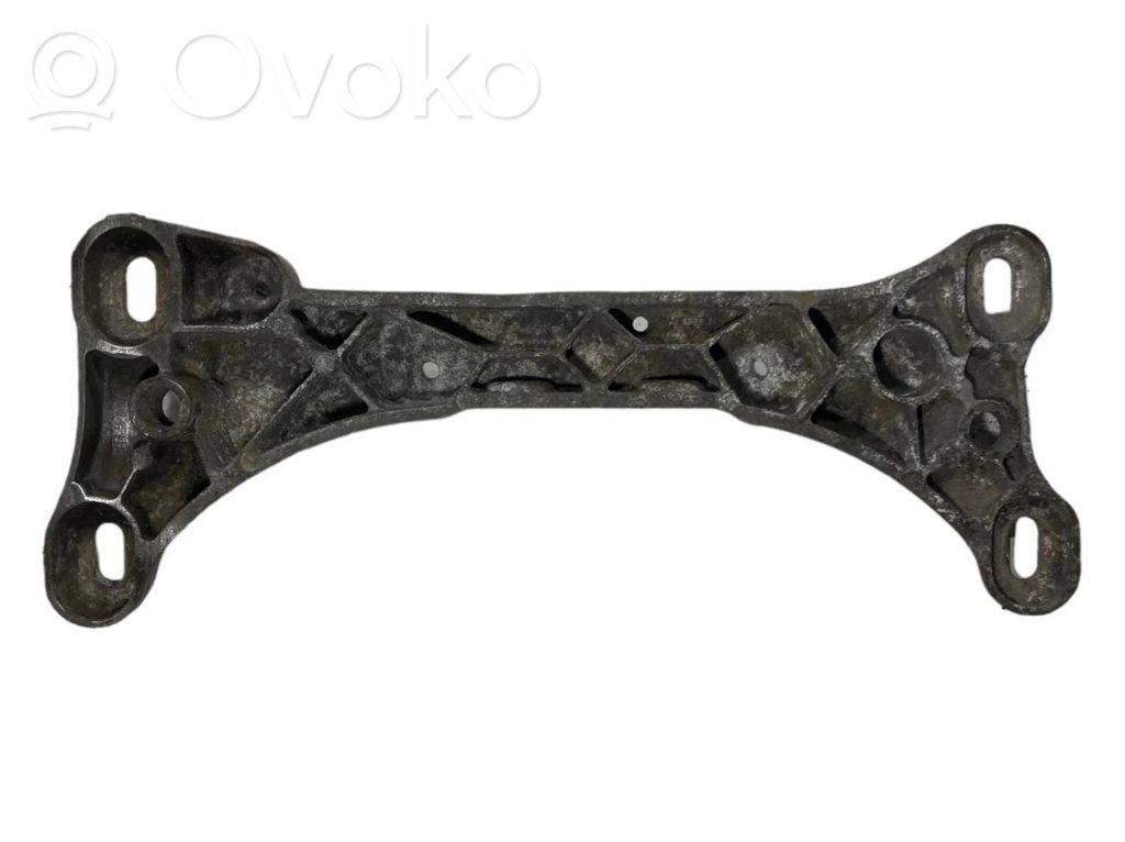 Кронштейн крепления трансмиссии