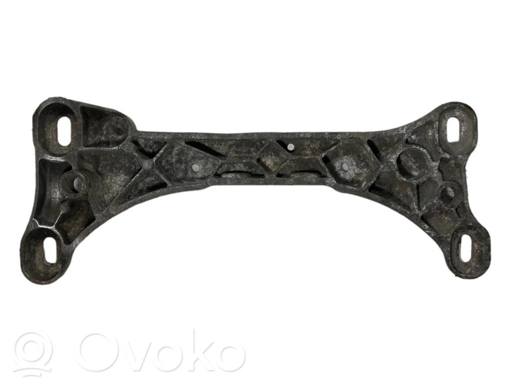 Pārnesumkārbas stiprinājuma kronšteins