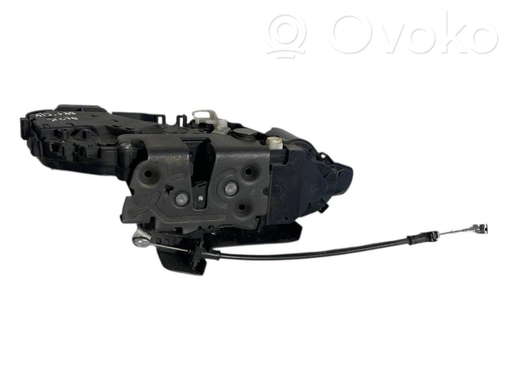 Aizmugurē slēdzene