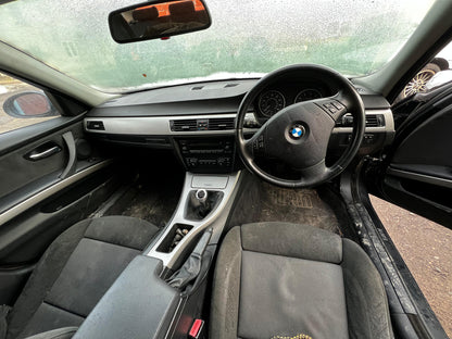BMW 325 2005 G.