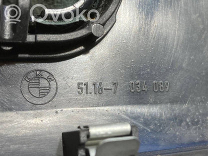 Ātrumu pārslēgšanas sviras dekoratīvā apdare (plastmasas)