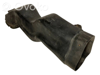 Air intake duct details