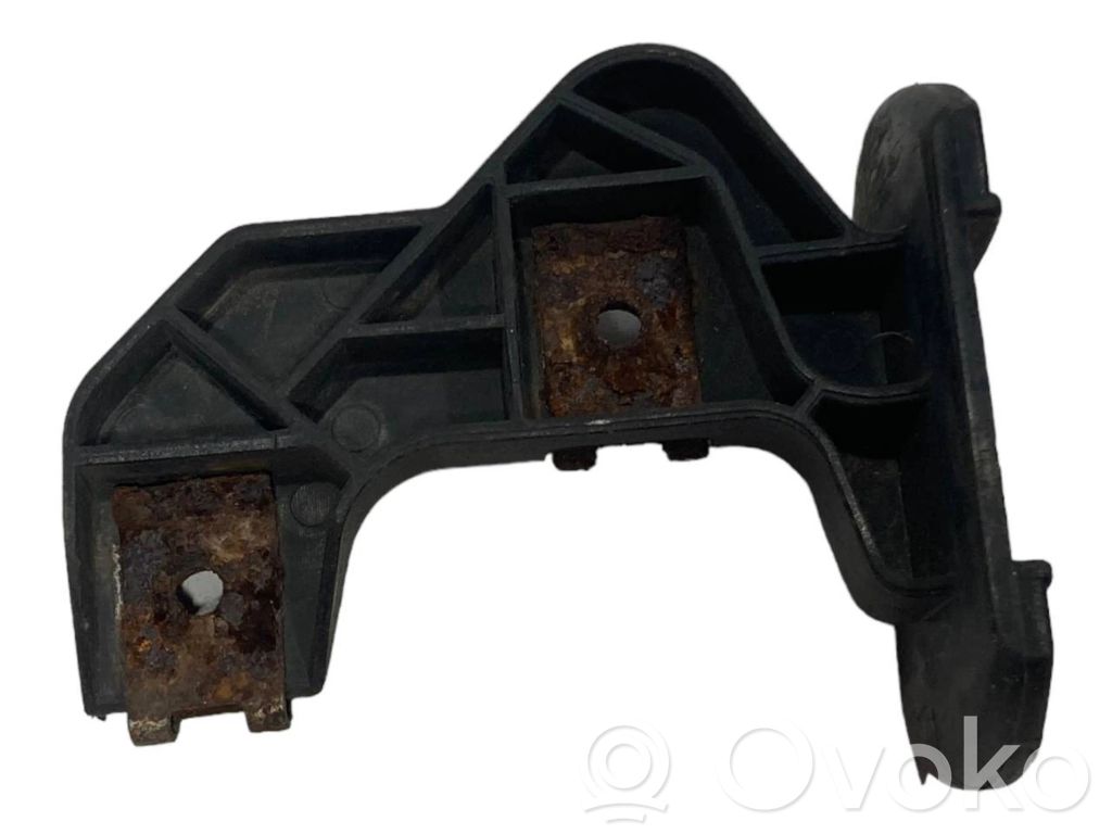 Front bumper holder