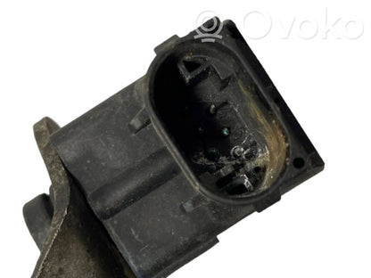Augstuma sensors (priekšējo lukturu)