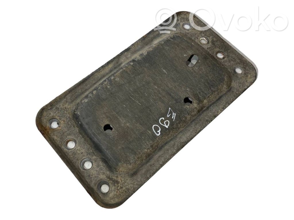 Другой элемент заднего шасси