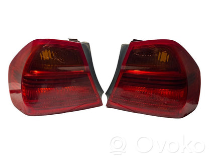 Aizmugurējo lukturu komplekts