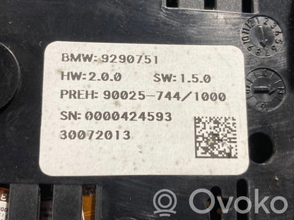 Gaisa kondicioniera / klimata kontroles / salona apsildes vadības bloks (salonā)