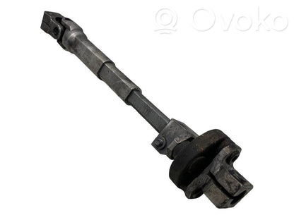 Kardāna / stūres krustsavienojums