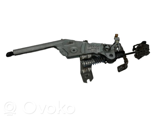 Механизм ручного тормоза (внутри)