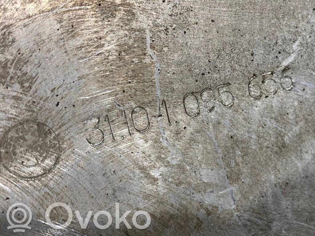 Dzinēja apakšas aizsargs