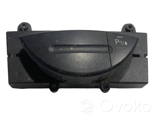 Parkošanas (PDC) sensoru slēdzis