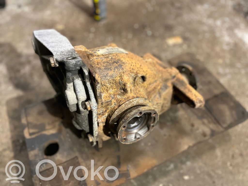 Aizmugurējais reduktors