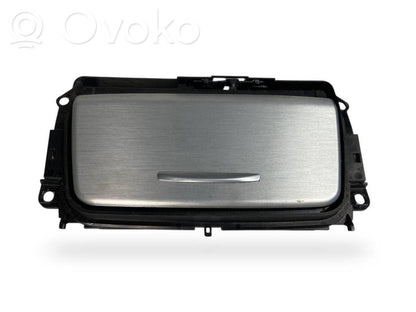 Pelnutrauks (priekšā)