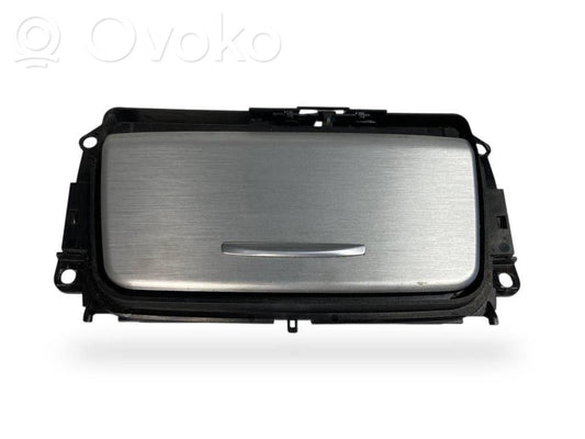 Pelnutrauks (priekšā)