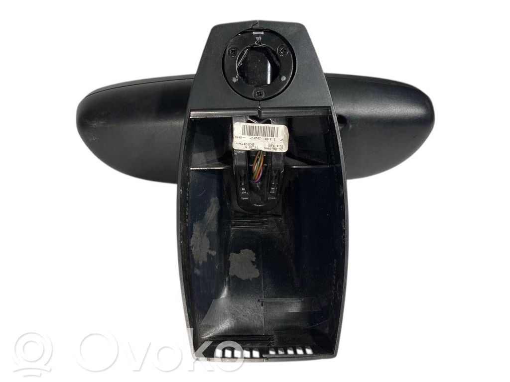 Atpakaļskata spogulis (salonā)