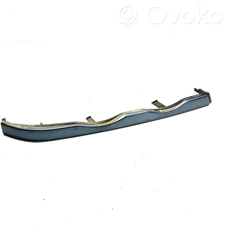 Headlight trim