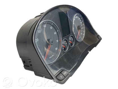 Spidometrs (instrumentu panelī)