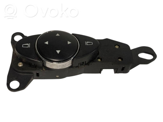 Sānu spoguļu slēdzis