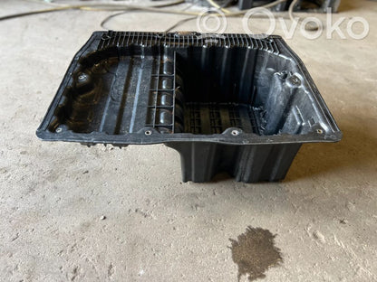 Trunk storage compartment
