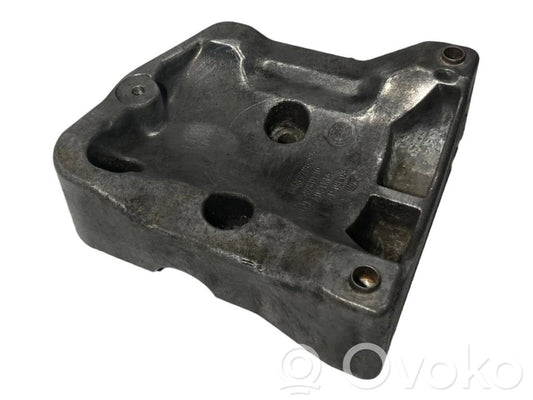 Крепление компрессора кондиционера