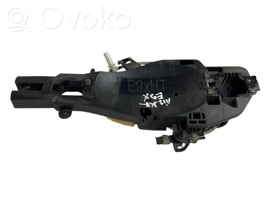 Aizmugurē turētājs / kronšteins ārējam atvēršanas rokturim