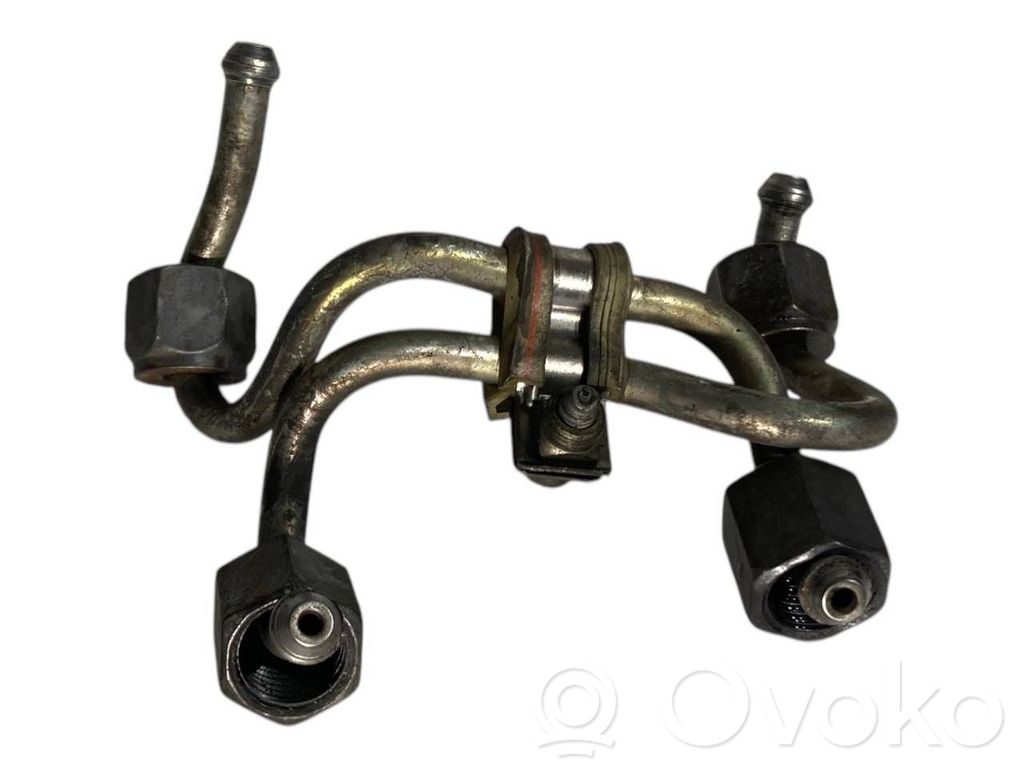 Degvielas caurulīte (-es)