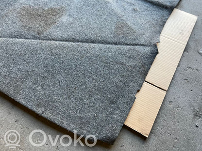 Trunk floor