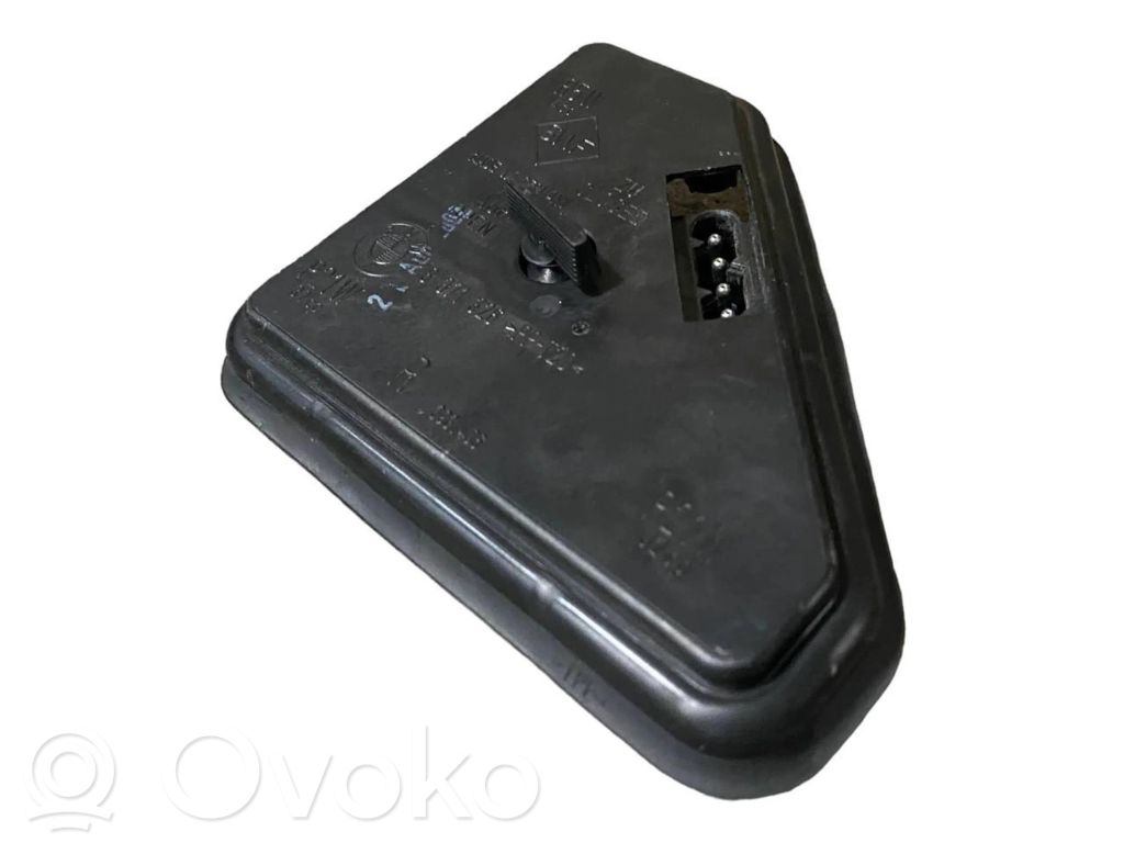 Rear lamp cover holder