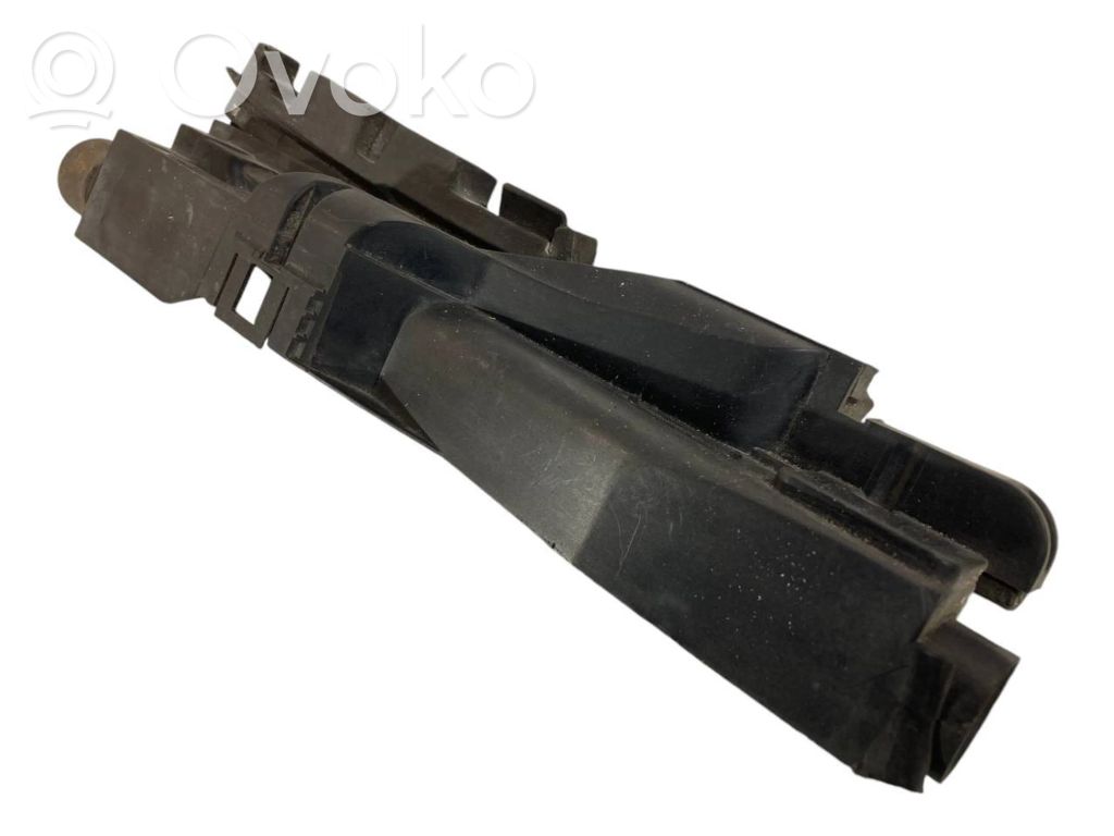 Radiatora (-u) turētājs / kronšteins