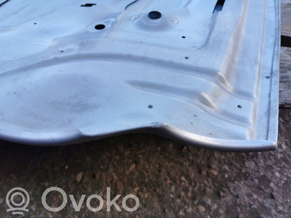 Dzinēja pārsegs (vāks)