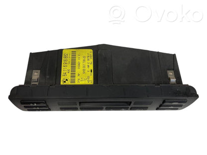 Air conditioning / climate control / interior heating control unit (in the passenger compartment)