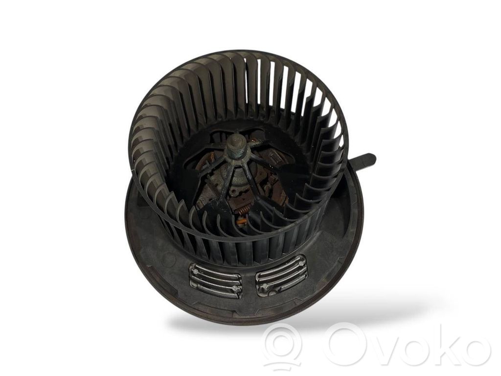 Mazā radiatora ventilators